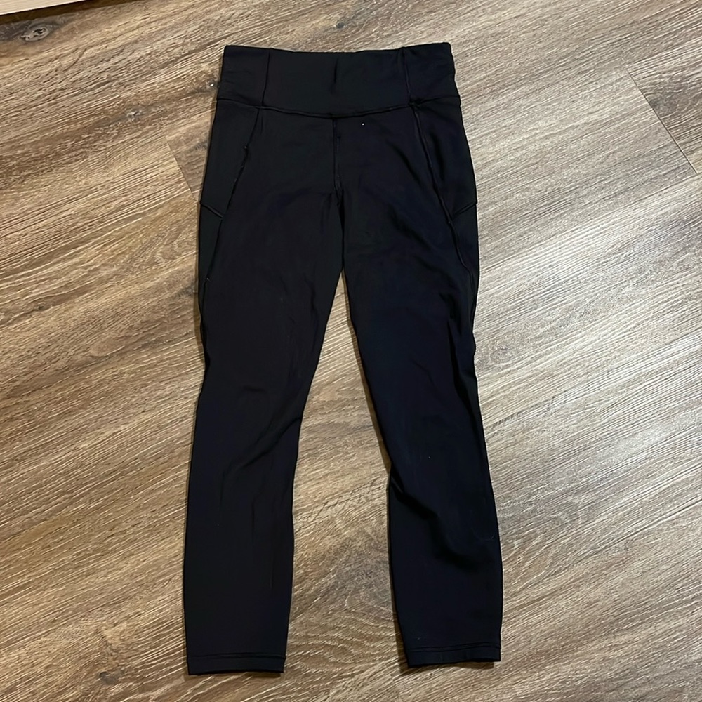 Lululemon size 4